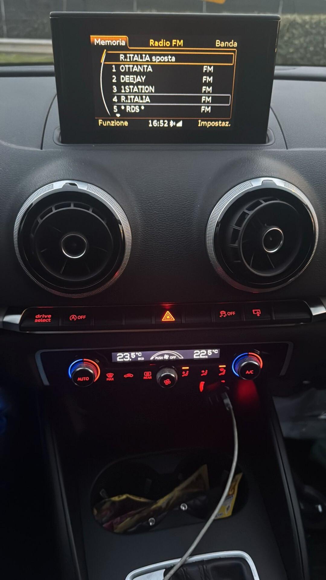 Audi A3 1.6 TDI 110CV S TRONIC GARANZIA 12/36