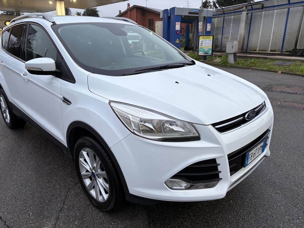Ford Kuga 2.0 TDCI 150 CV S&S 4WD Powershift Titanium