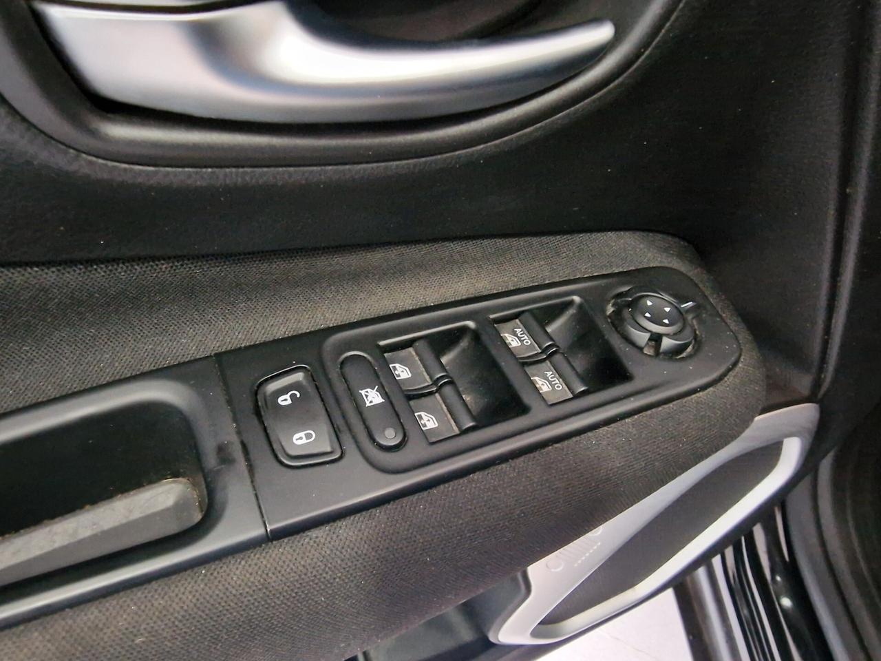 Jeep Renegade 1.6 Mjt 130 CV Longitude
