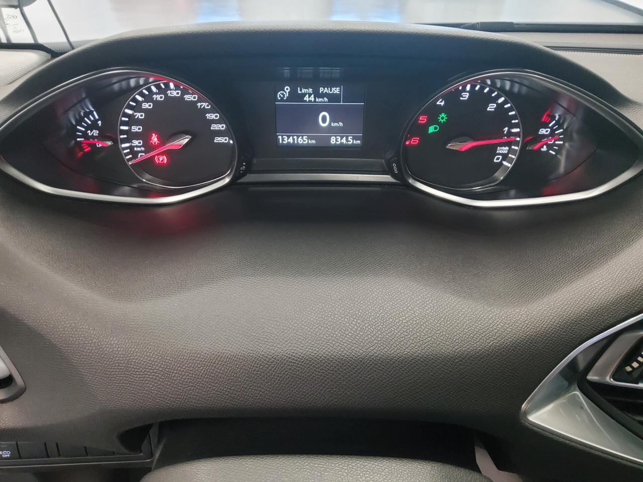 Peugeot 308 BlueHDi 120 S&S Allure