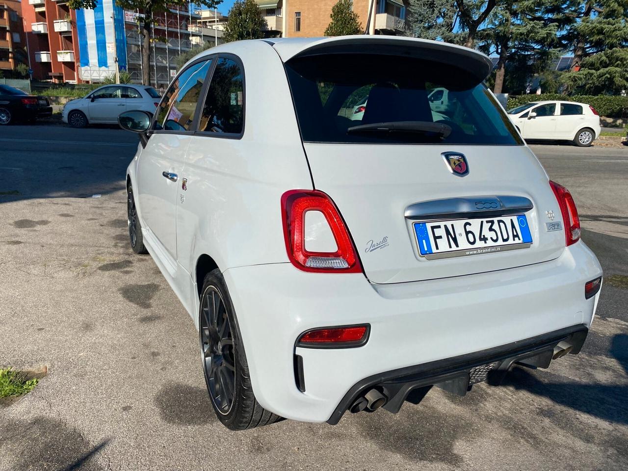 Abarth 595 1.4 Turbo T-Jet 160 CV Pista. GOMME NUOVE !