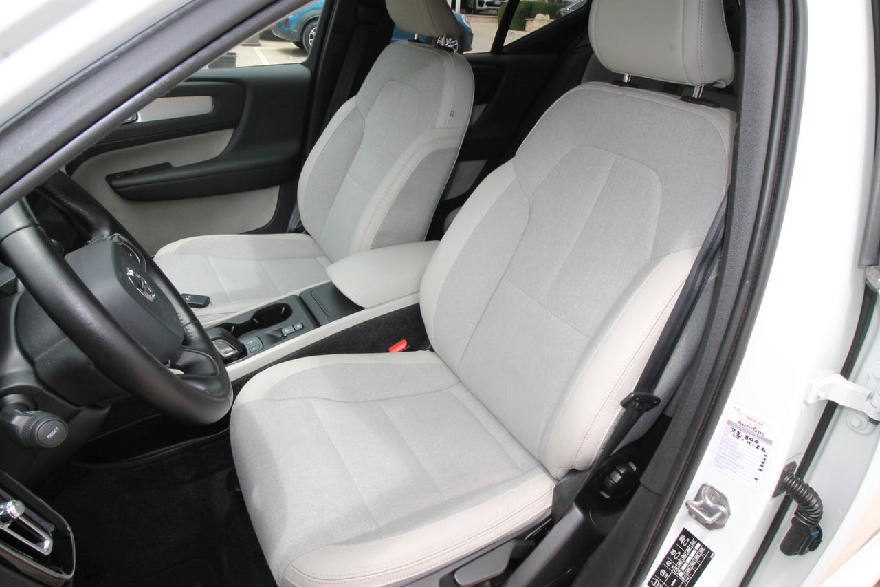 Volvo XC40 2.0 D3 150cv Momentum Geartronic | 2019