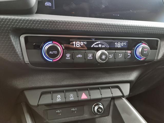 AUDI A1 SPB 25 TFSI S tronic Identity Black SLINE