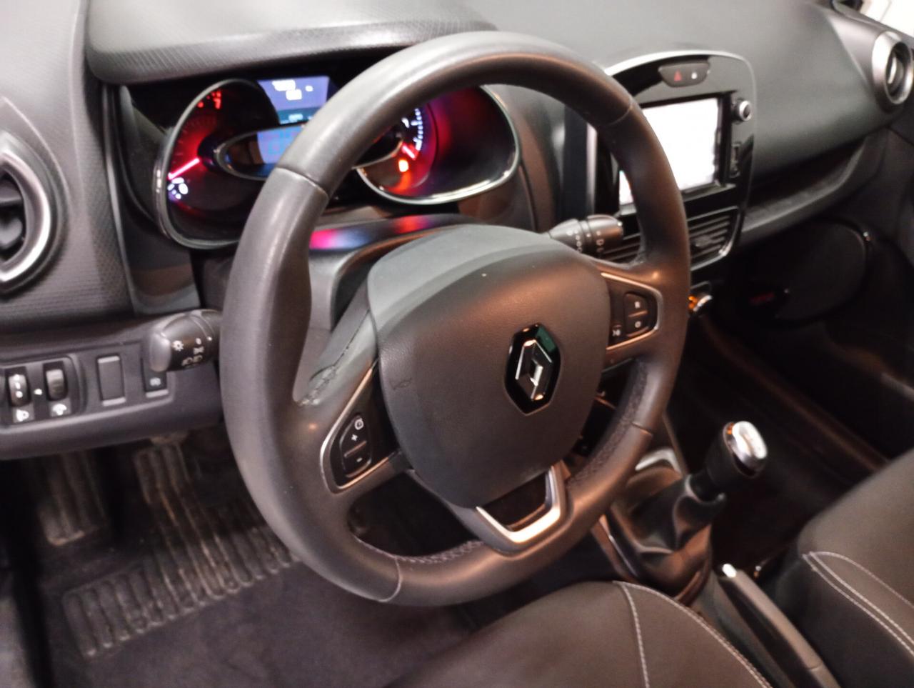 Renault Clio TCe 12V 90CV Start&Stop 5 porte LIMITED - NEOPATENTATI -