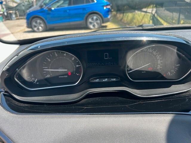 Peugeot 208 PureTech 82 3 porte Access