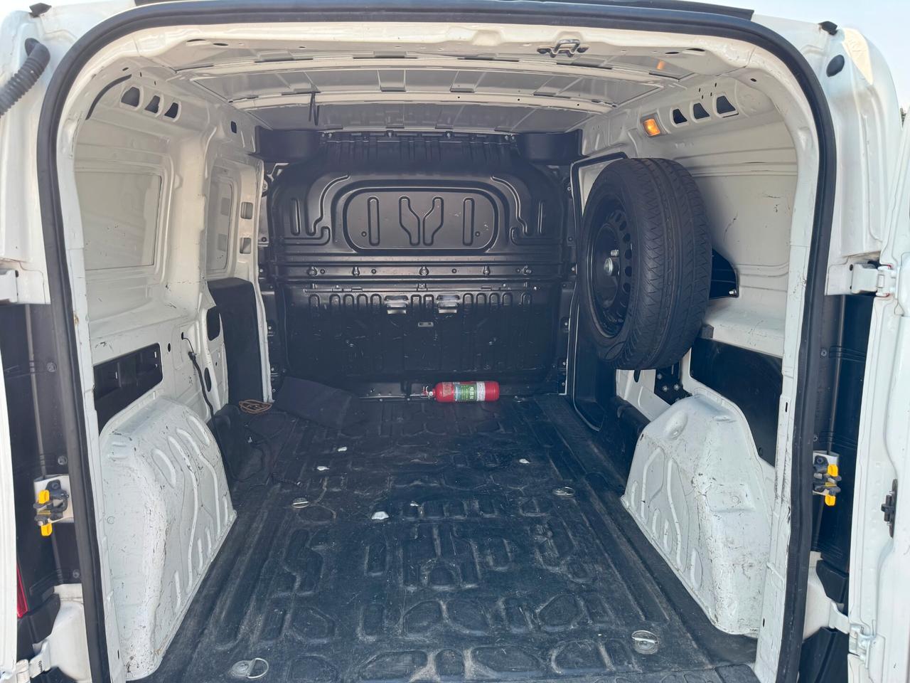 Fiat Doblo Doblò 1.4 T-Jet Natural Power PL-TN Cargo Maxi Lamierato