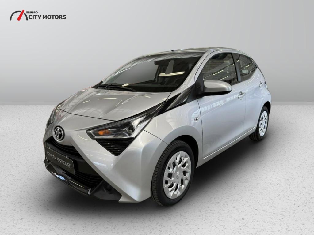 Toyota Aygo 5 Porte 1.0 VVT-i x-play