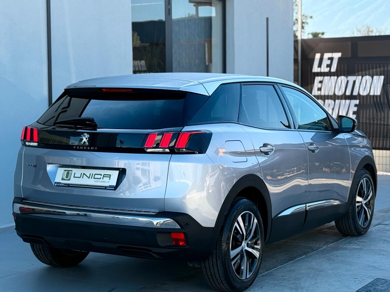 Peugeot 3008 1.6 BlueHDi 120 S&S EAT6 BUSINESS RETROCAMERA ITALIANA