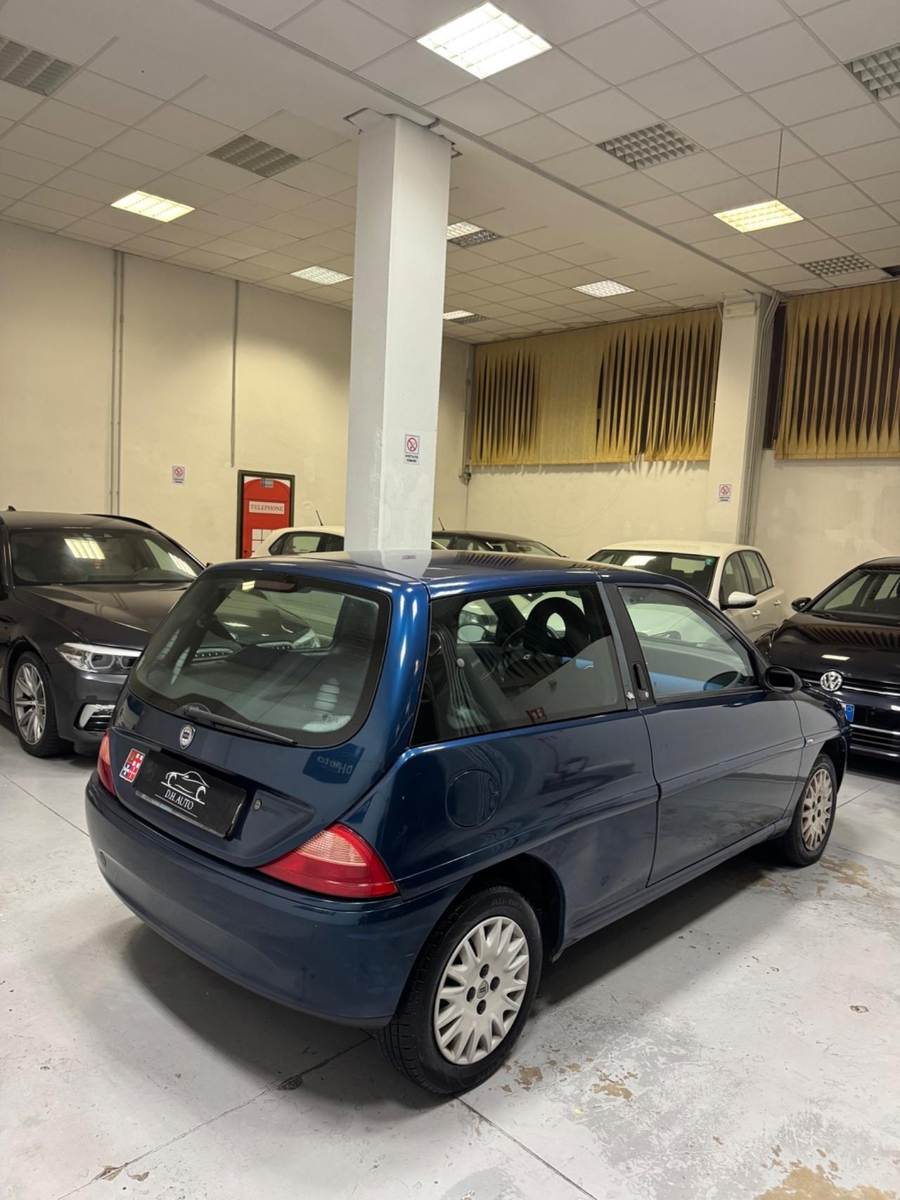 Lancia Y 1.2i 16V cat Elefantino Blu