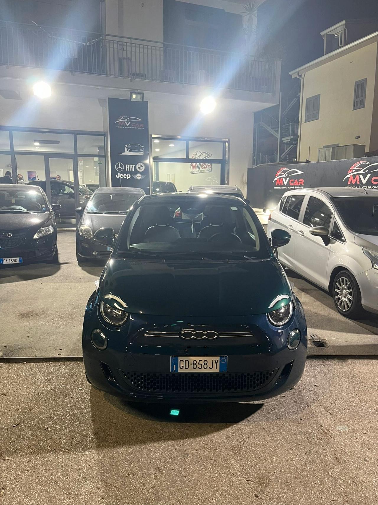 Fiat 500 500e Berlina 42 kWh Icon