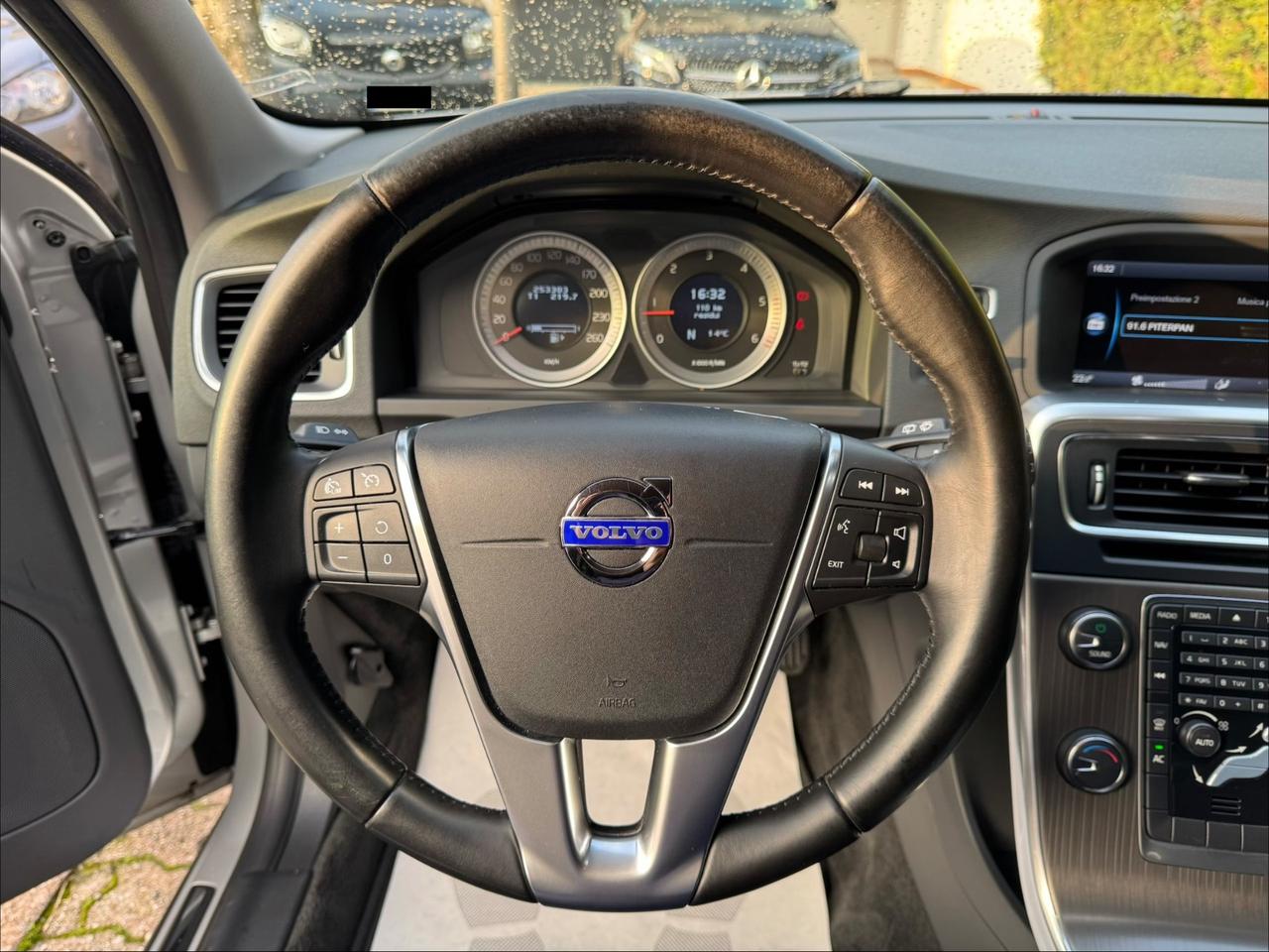 Volvo V60 D5 AWD Geartronic Summum