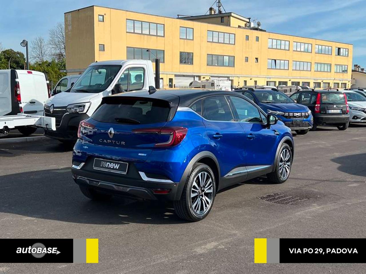 Renault Captur Plug-in Hybrid E-Tech 160 CV Initiale Paris