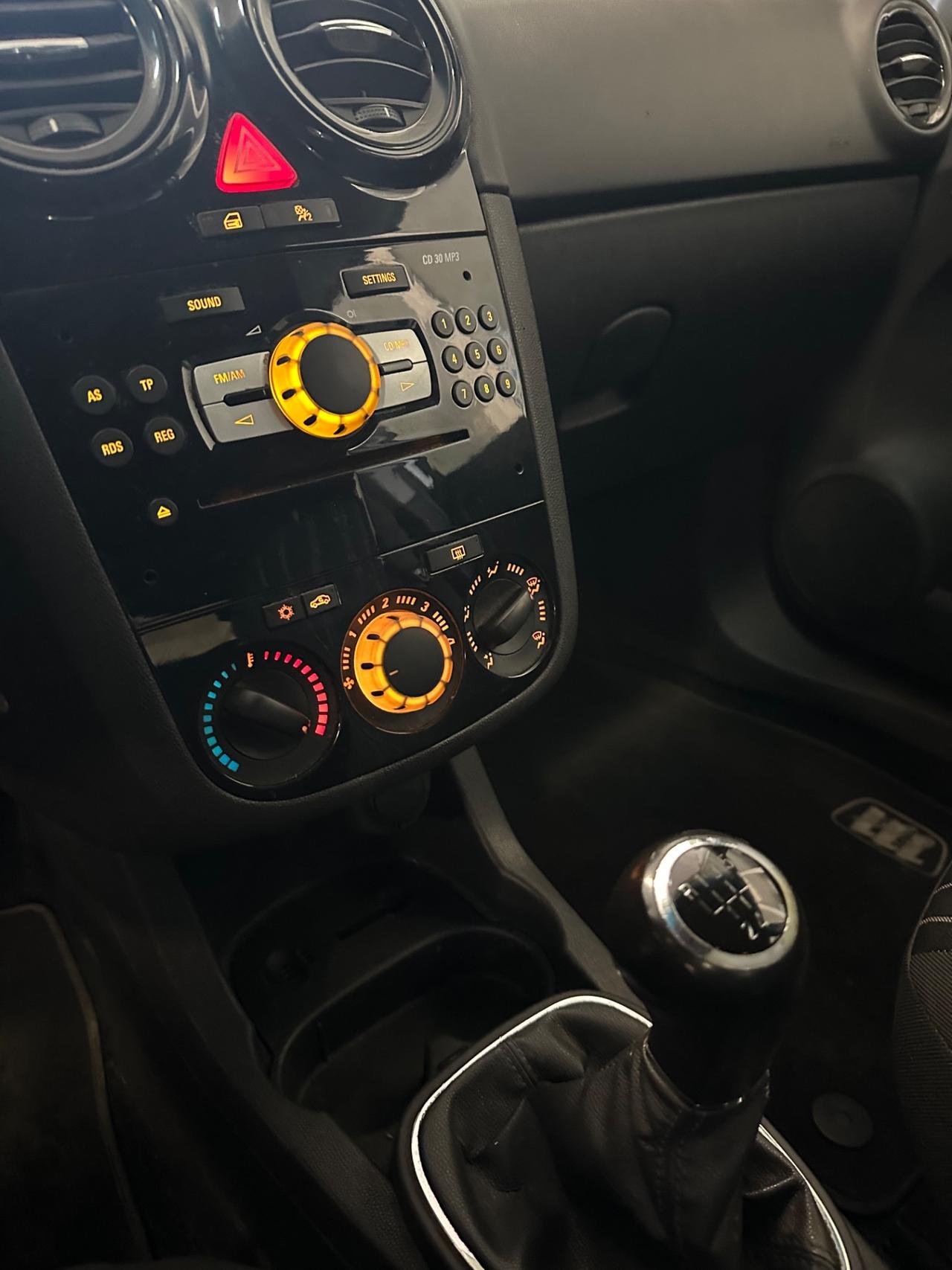 Opel Corsa 1.2 80CV 5 porte GPL-TECH Club