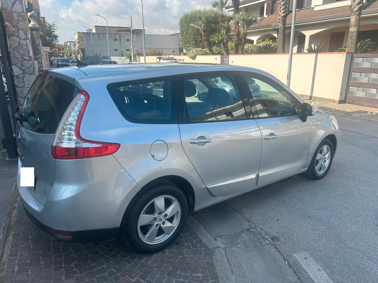 Renault Scenic Scénic 1.9 dCi 130CV 7 POSTI Dynamique