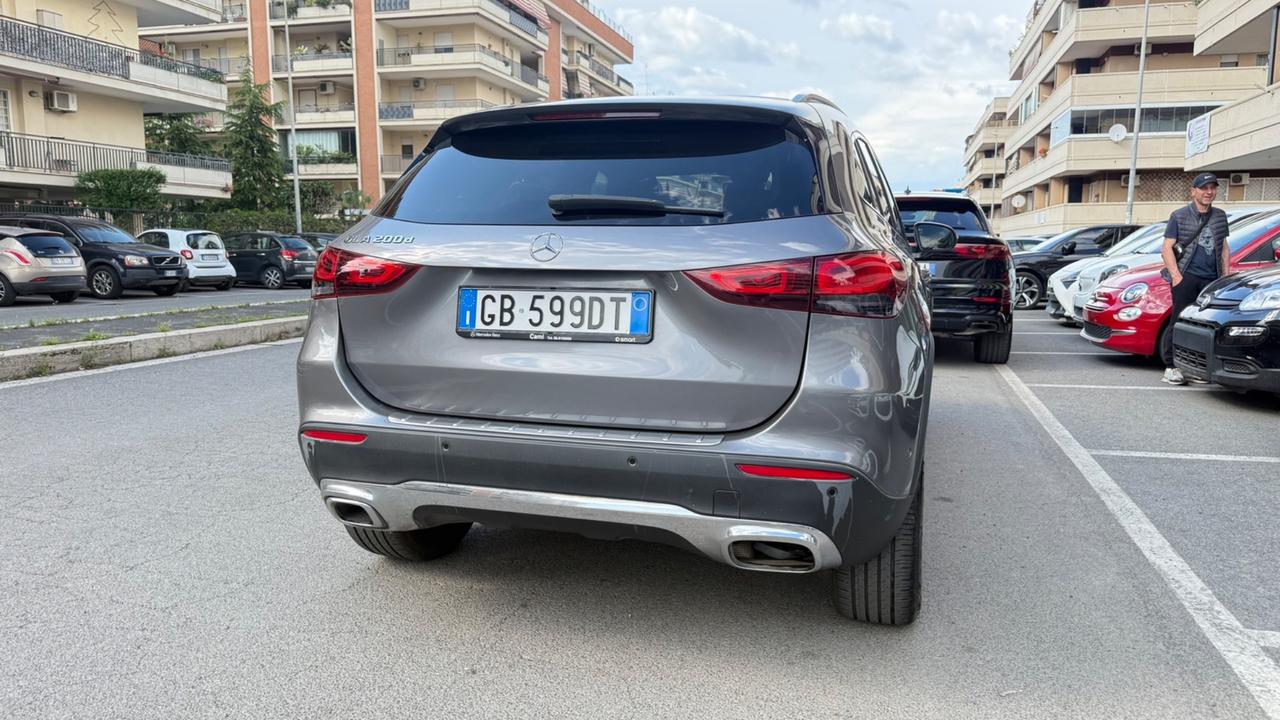 Mercedes-benz GLA 200 GLA 200 d Automatic 4Matic Sport Plus LED NAVI KAMERA PELLE CERCHI 18 PDC BLUETOOTH