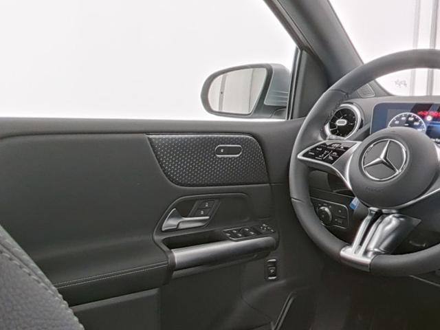 MERCEDES-BENZ B 180 Automatic Progressive Advanced