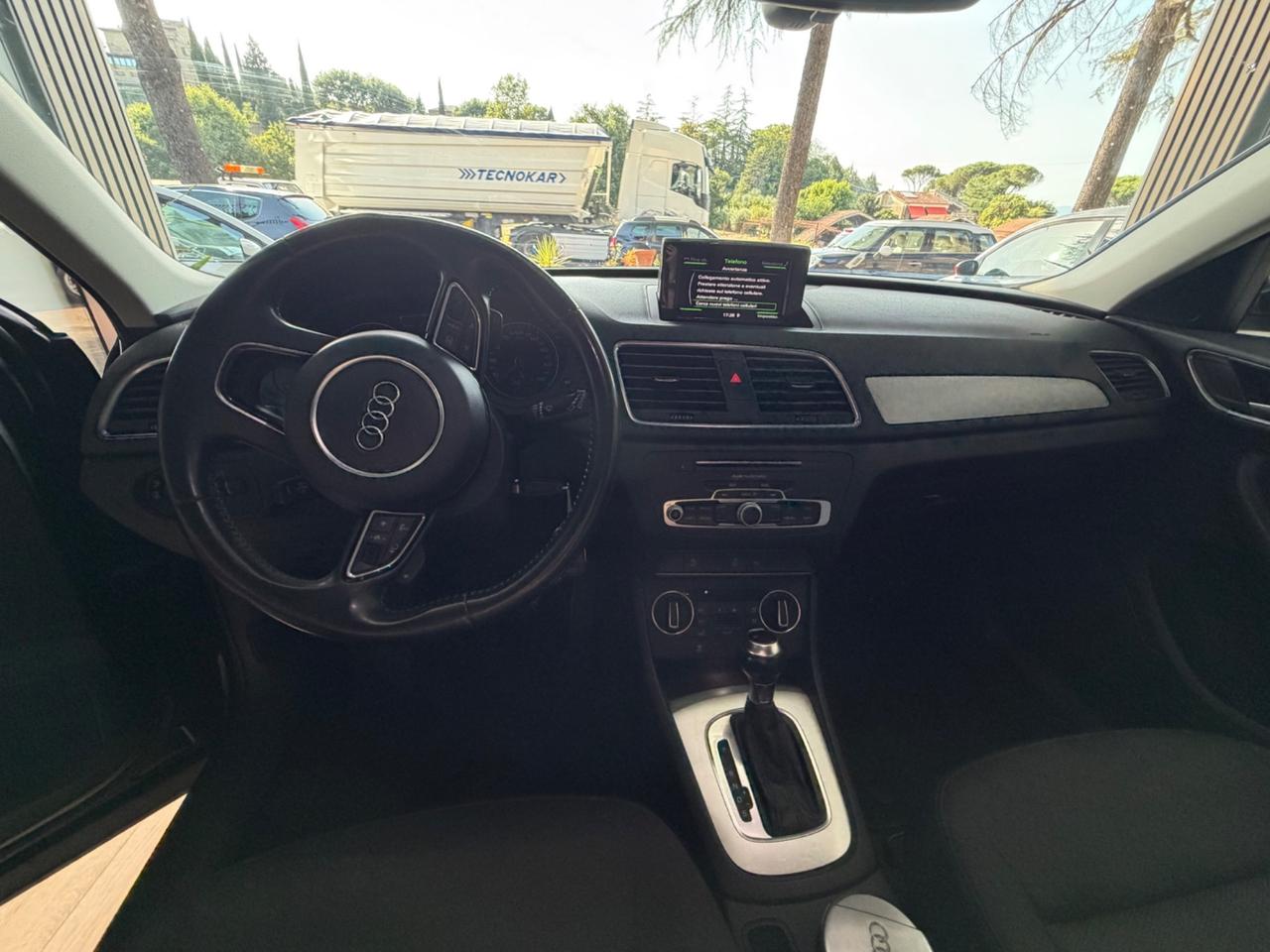 Audi Q3 2.0 TDI 120 CV S tronic Business