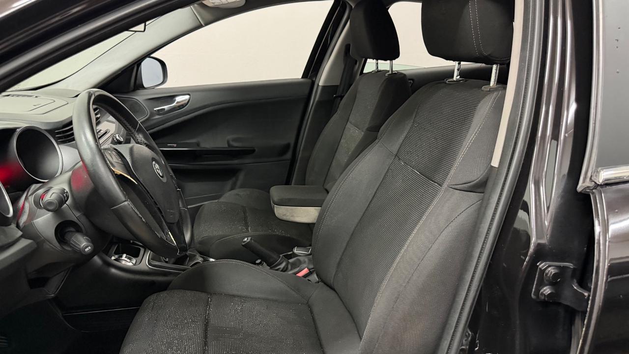 Alfa Romeo Giulietta 1.4 Turbo MultiAir Distinctive 2010