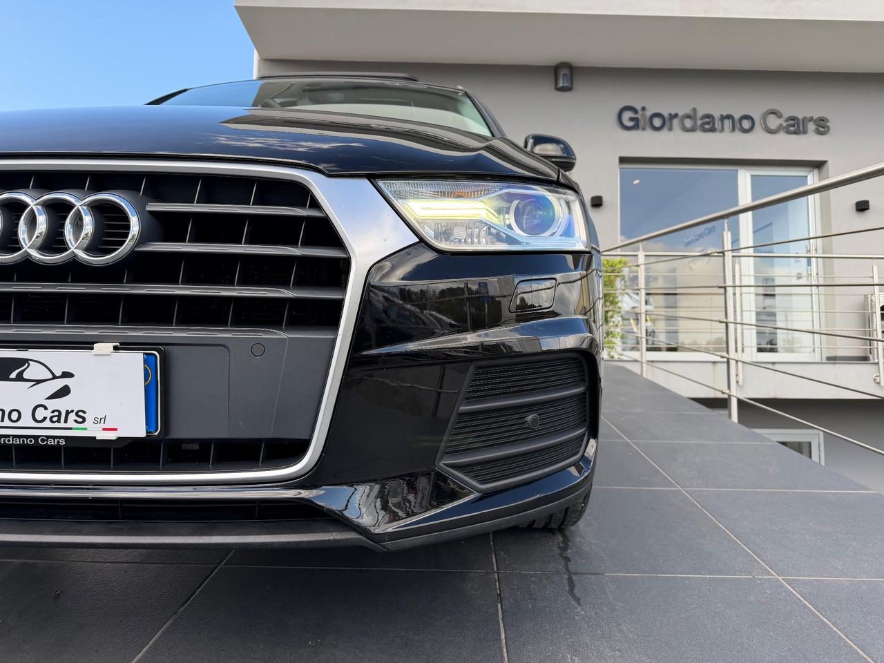 Audi Q3 2.0 TDI 120 CV S tronic Design tetto apribile