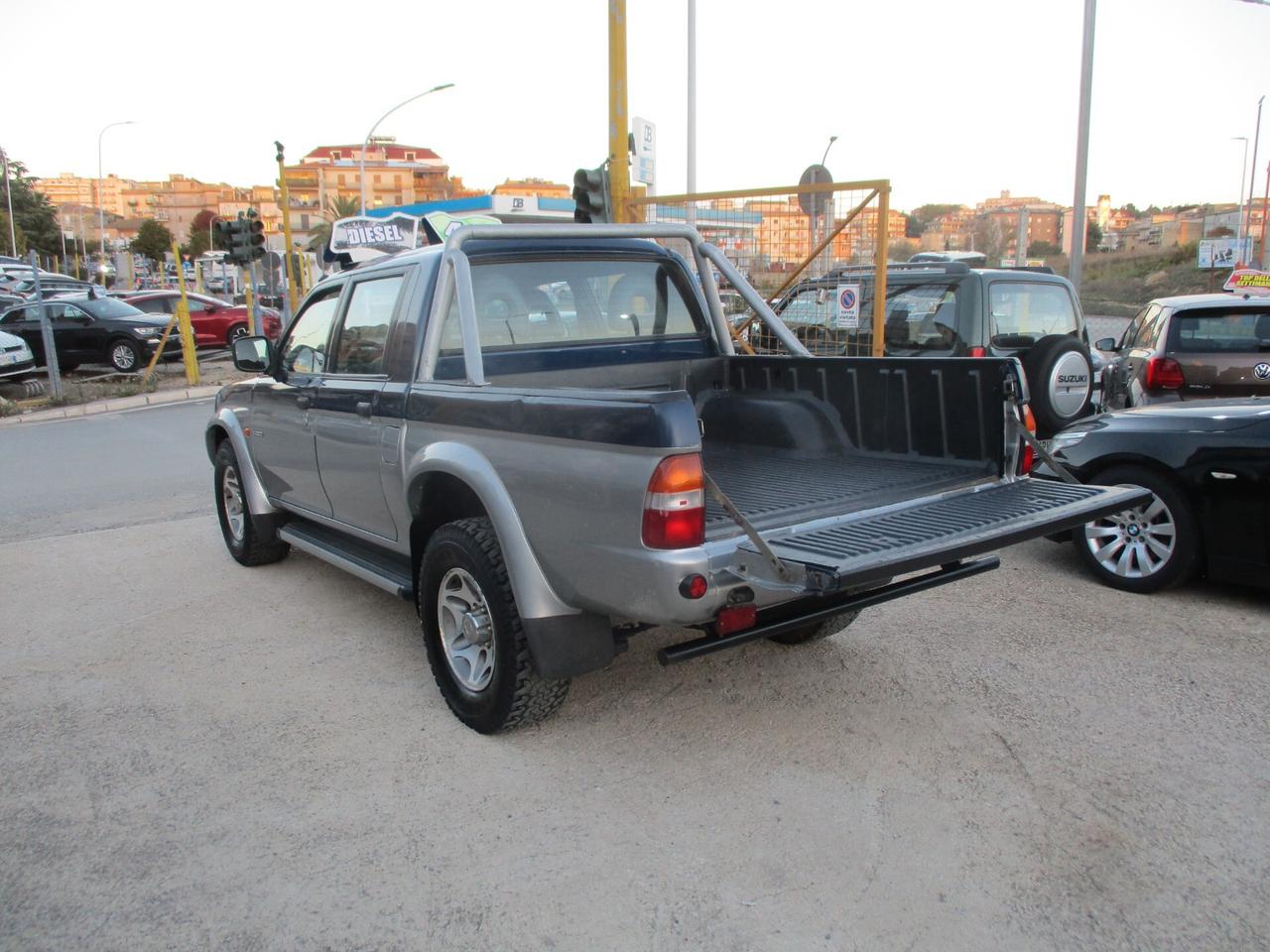 Mitsubishi L200 2.5 TDI 4WD PIK-UP MOLTO BELLO