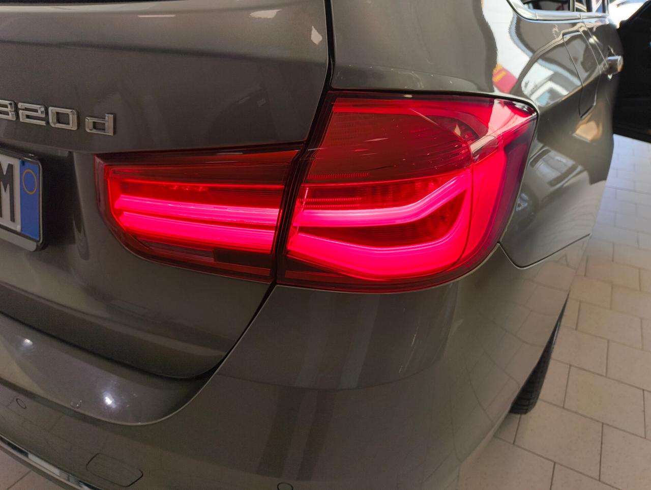 Bmw 320d xDrive Touring Luxury 190cv LED