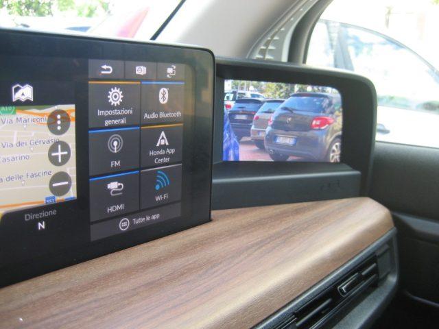 HONDA e Advance 17