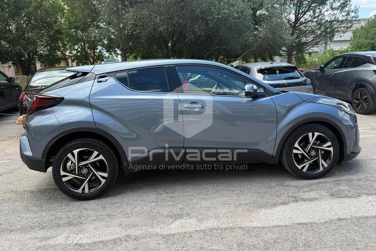 TOYOTA C-HR 1.8 Hybrid E-CVT Trend
