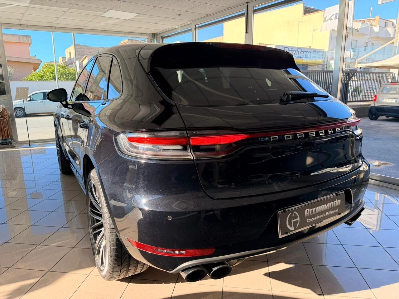 Porsche Macan 2.0 245CV PDK
