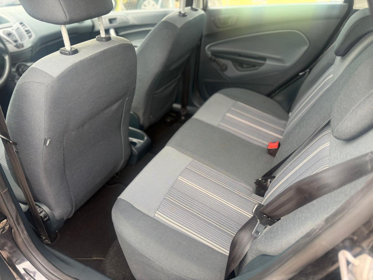 Ford Fiesta 1.4 d Titanium 2010 12 mesi di garanzia
