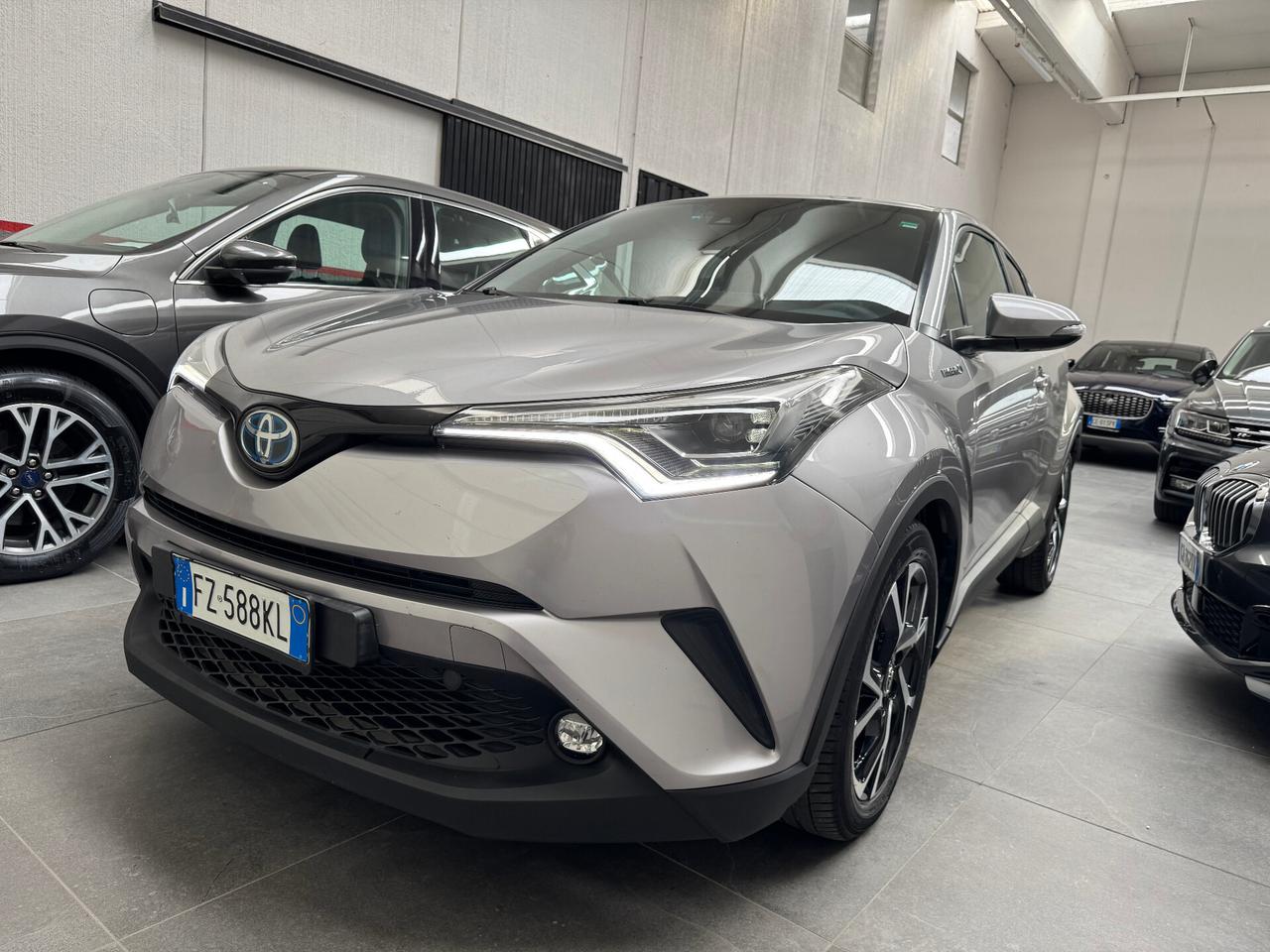 Toyota C-HR 1.8 Hybrid E-CVT Trend