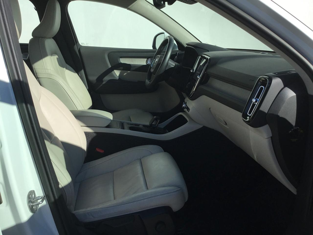 Volvo XC40 B3 automatico Core