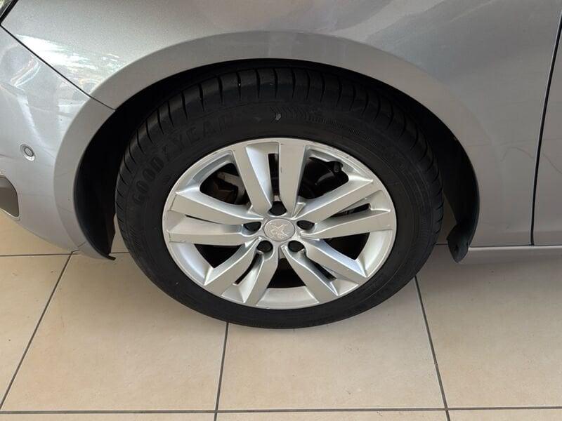 Peugeot 308 1.6 e-HDi 115cv Allure Cinghia Distrib. e Frizione Nuove Gancio Traino