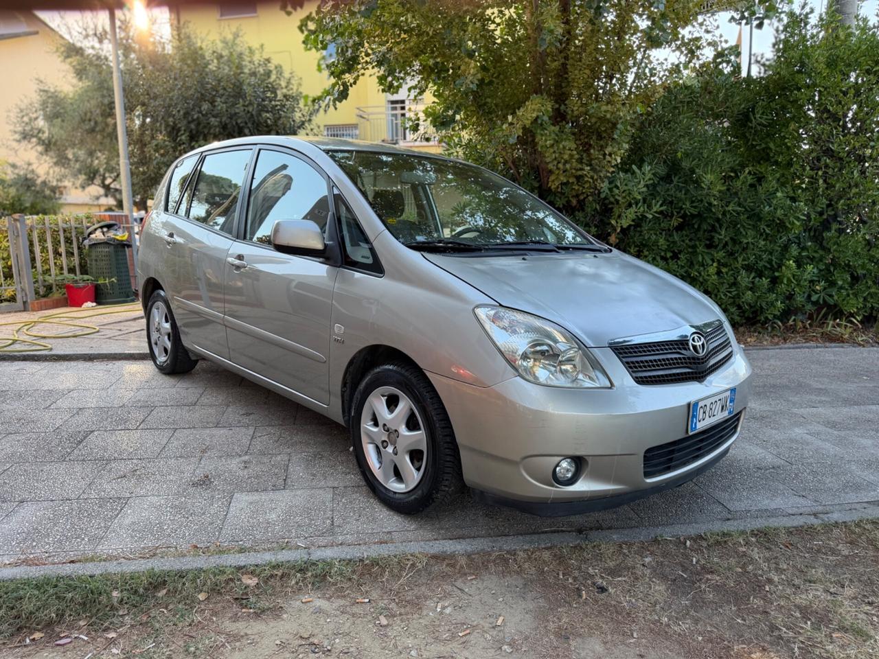 Toyota Corolla Verso 1.8 16V