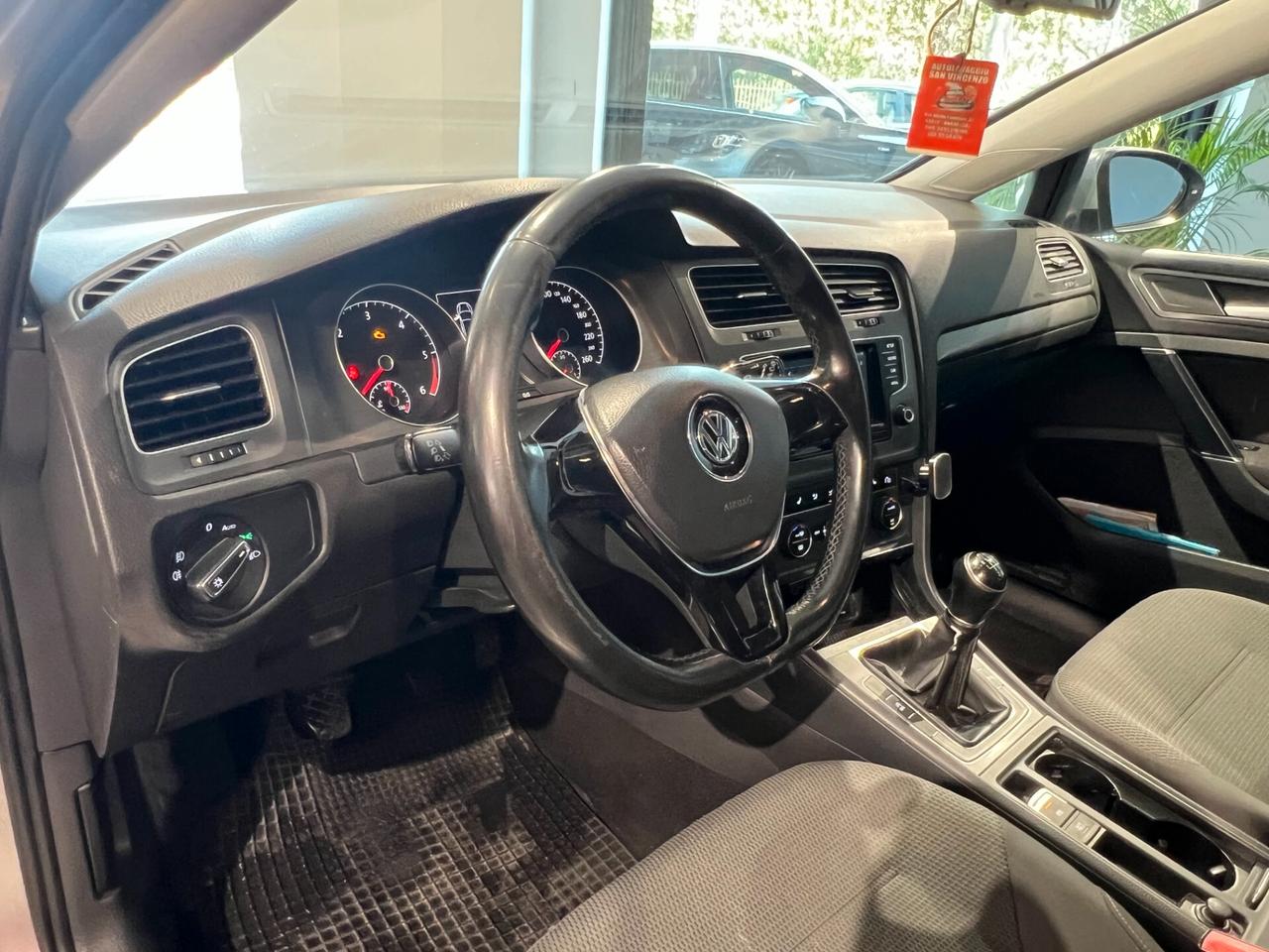 Volkswagen Golf 1.6 TDI 5p. Highline BlueMotion Technology