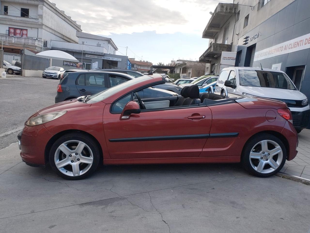 Peugeot 207 1.6 HDi 110CV CC Tecno