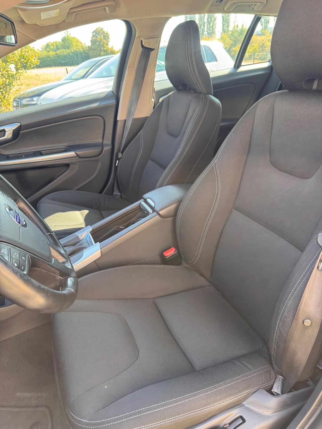 Volvo V60 D3 Geartronic Summum