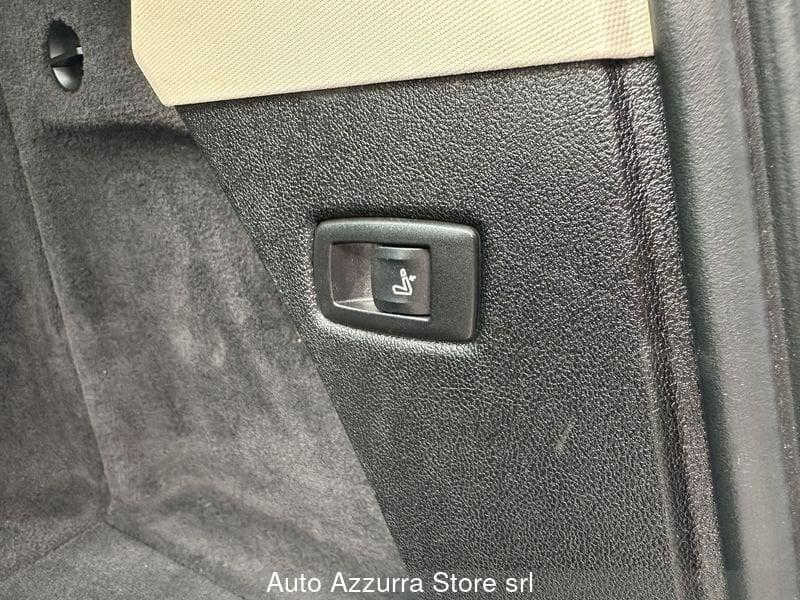 BMW Serie 5 530d Touring Luxury *PACCHETTO LUCI, TAGLIANDI BMW, PROMO AZZURRA*