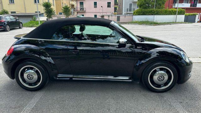 VOLKSWAGEN Maggiolino Cabrio 1.6 TDI Design