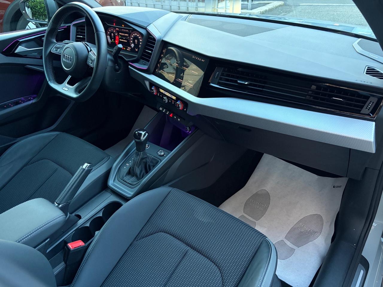 Audi A1 SPB 30 TFSI s-tronic S line - SOLO 20.186Km !!