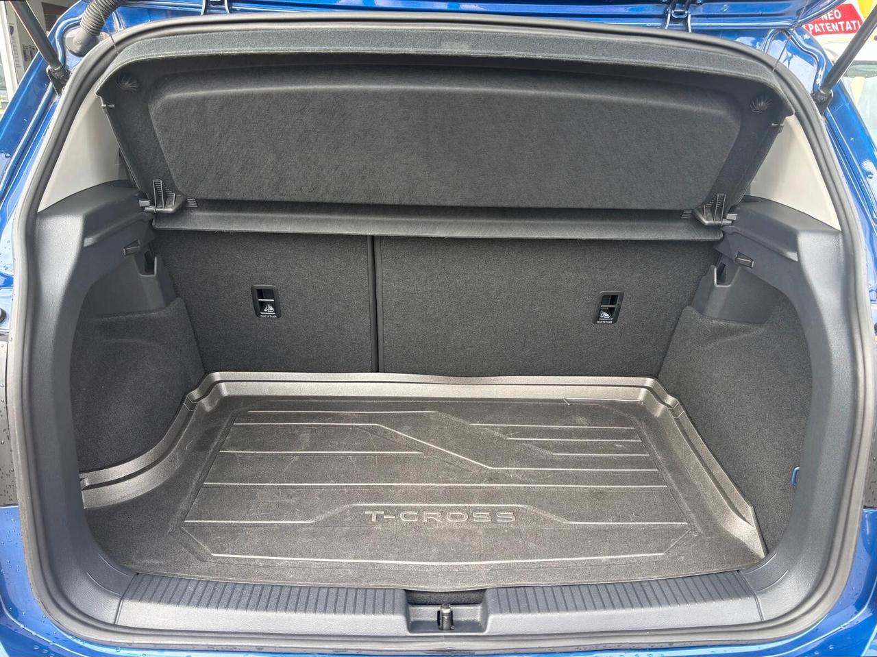 Volkswagen T-Cross 2022 1.0 95 CV 27700 KM