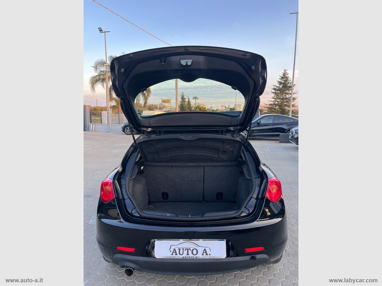 ALFA ROMEO Giulietta 1.6 JTDm-2 105 CV Distinctive