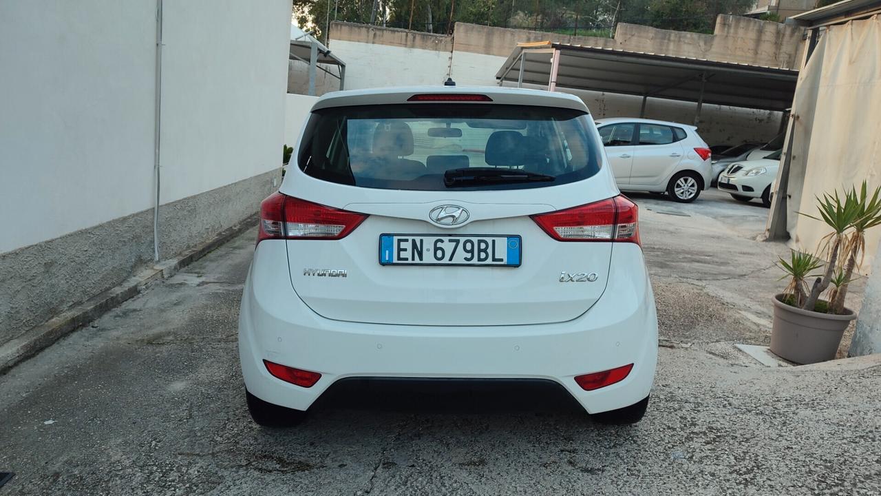Hyundai iX20 1.4 90 CV APP MODE