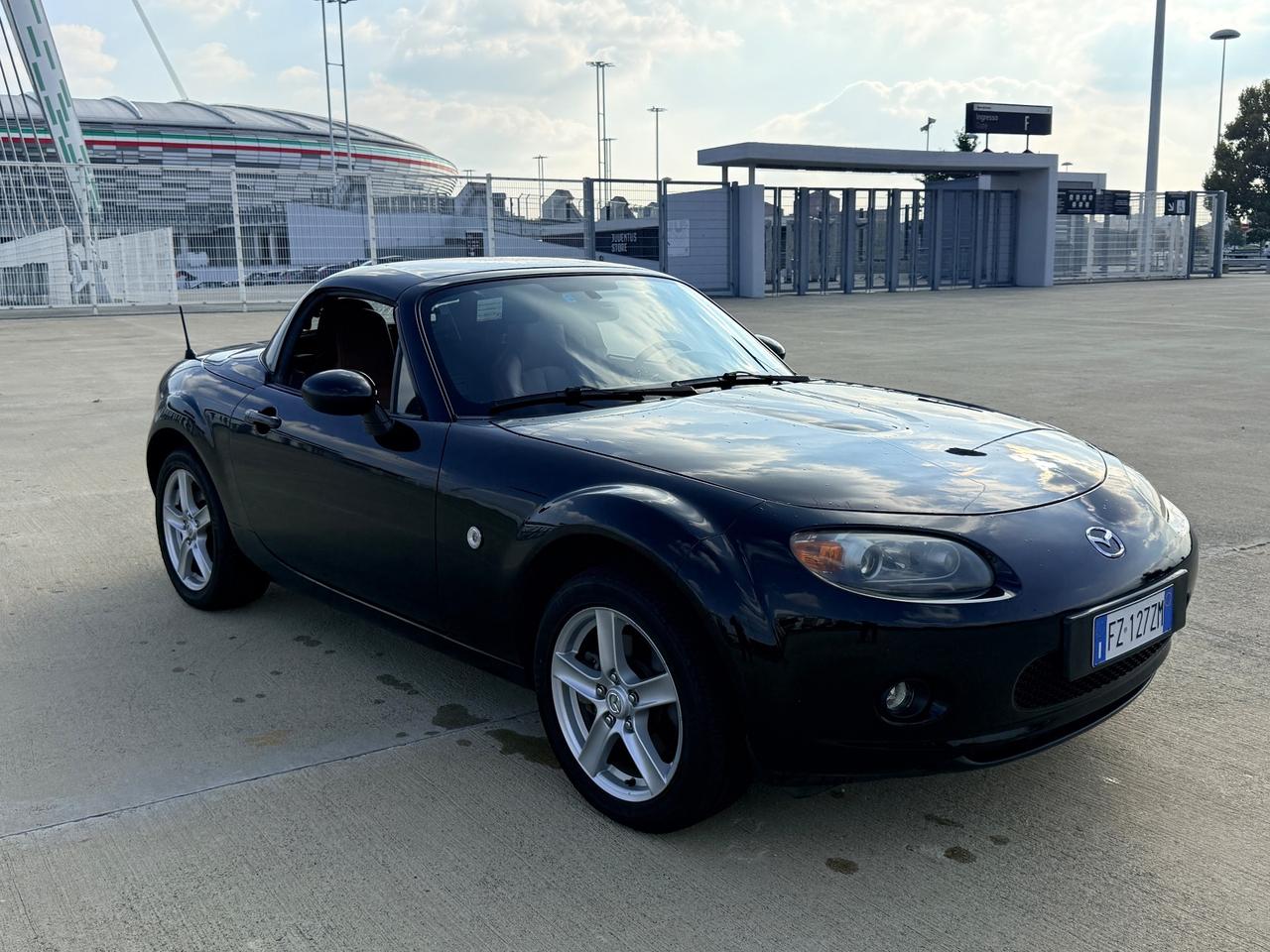 Mazda MX-5 Roadster Coupé 1.8L Fire