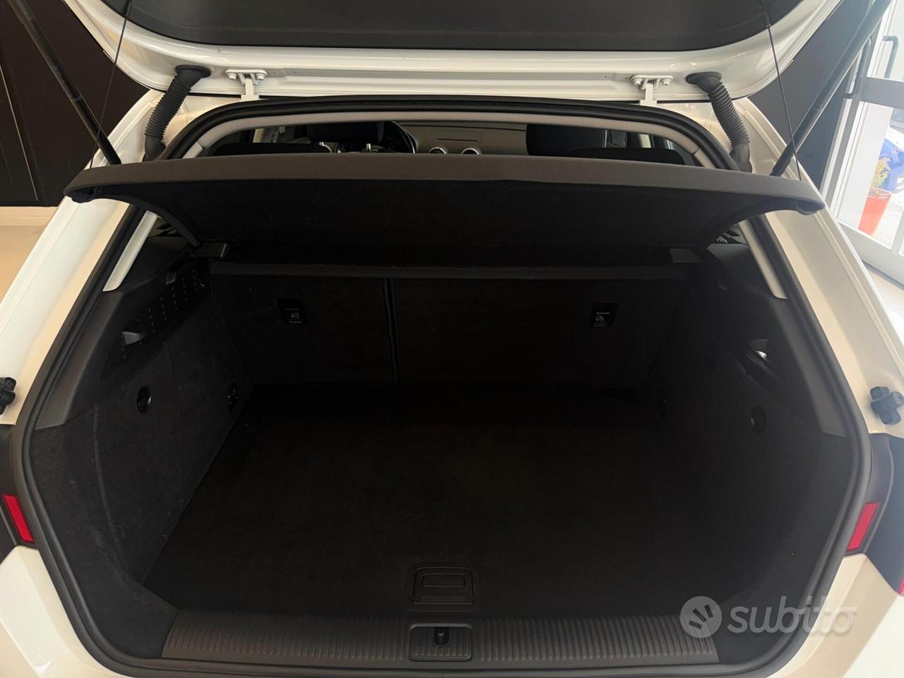 Audi A3 SPB 1.6 tdi Ambiente 105 cv okneopatentati