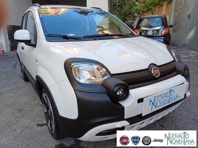 FIAT Panda Pandina Cross 1.0 FireFly Hybrid 5°P KM0