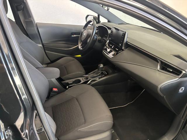 TOYOTA Corolla Touring Sports 1.8 Hybrid Business