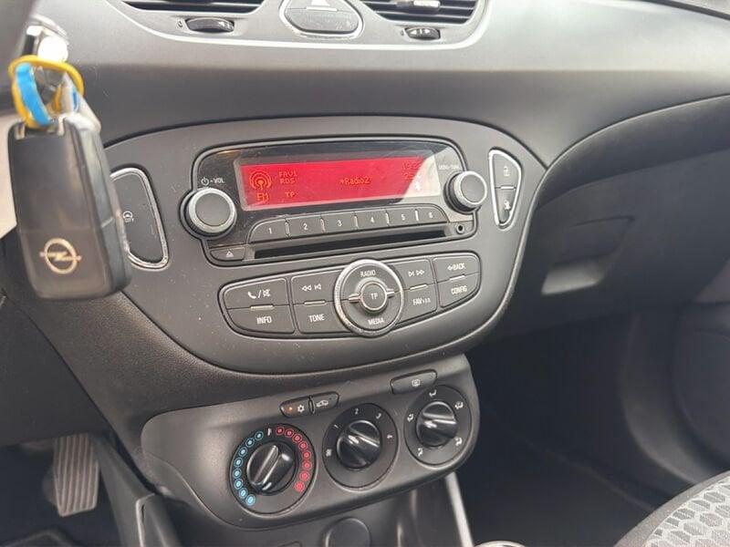 Opel Corsa 1.2 70cv MT5