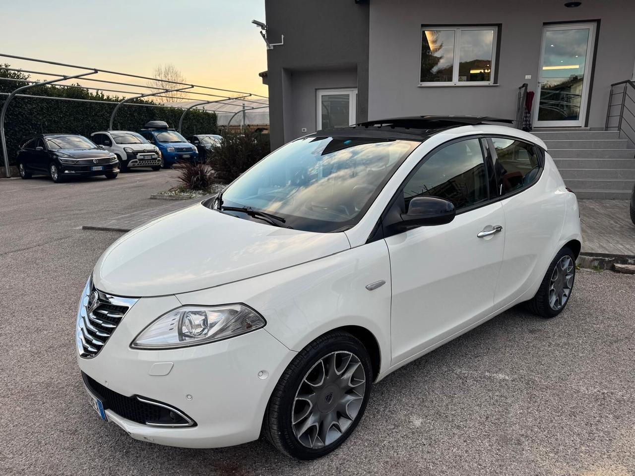 Lancia Ypsilon 1.2 69 CV Platino