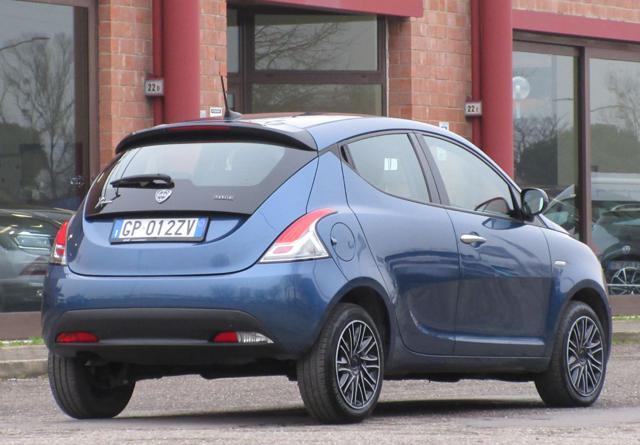 LANCIA Ypsilon 1.0 FireFly 5 porte S&S Hybrid Silver Plus