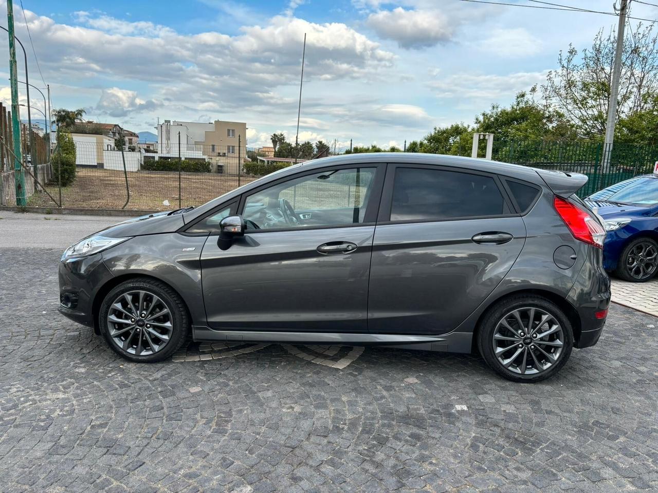 Ford Fiesta 1.5 TDCi 75CV 5 porte ST-Line